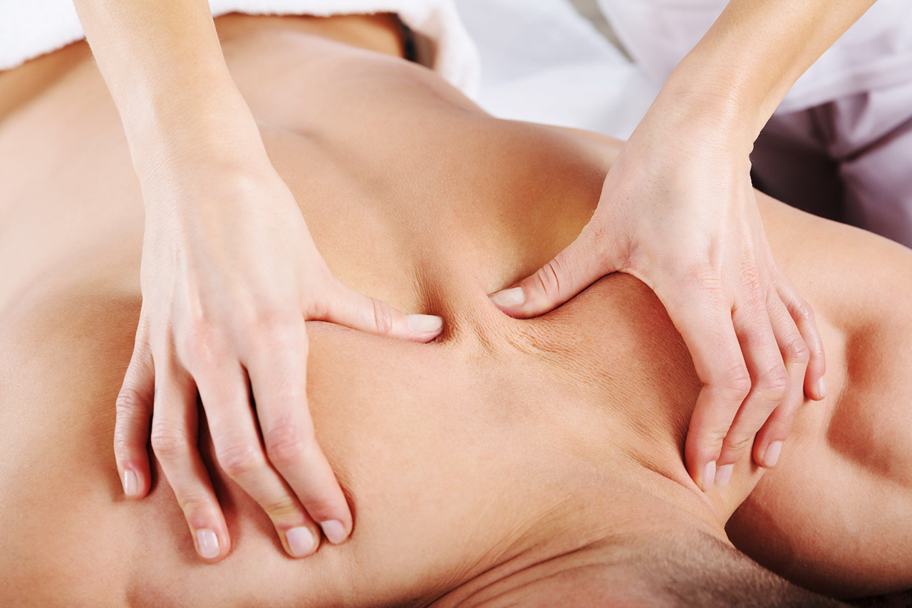 REMEDIAL-massage-therapist-coolangatta-tweed-heads